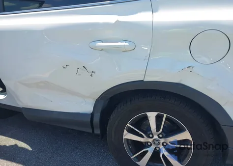 2018 Toyota Rav4 Xle from USA, damaged, VIN 2T3RFREV2JW829292
